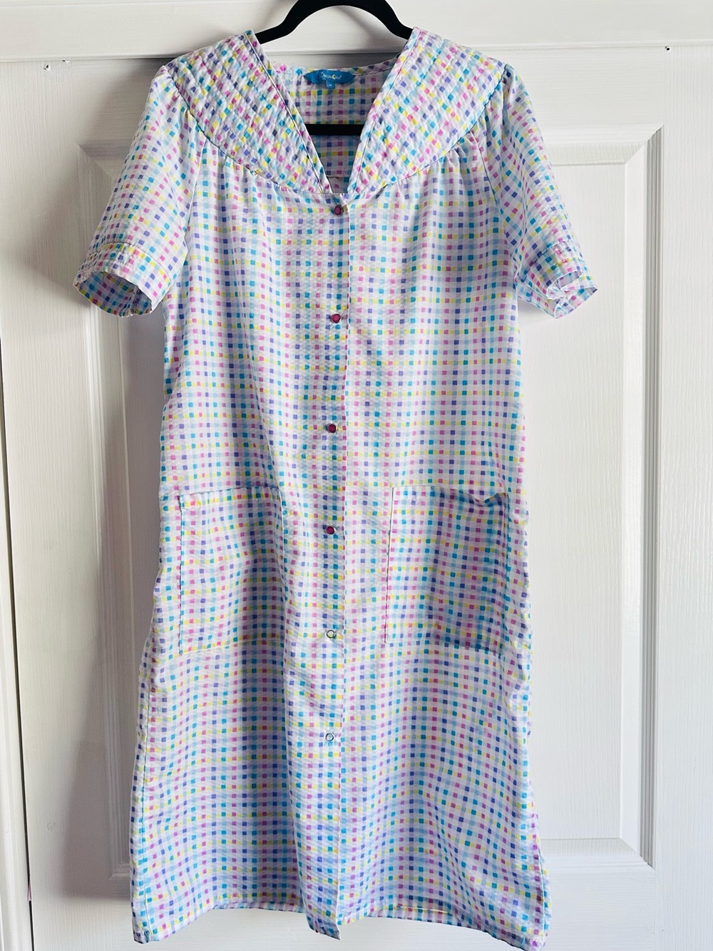 Dream Crest House Dress Robe Seersucker Pearl Snaps Grandma Cottagecore